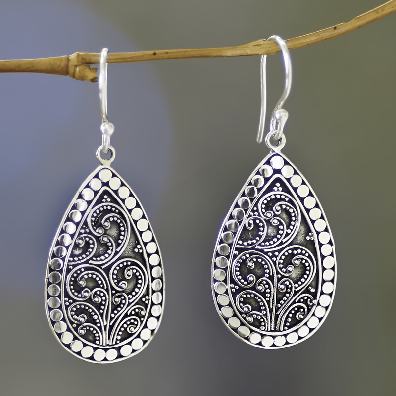 Men's Vintage Carved Teardrop Earrings